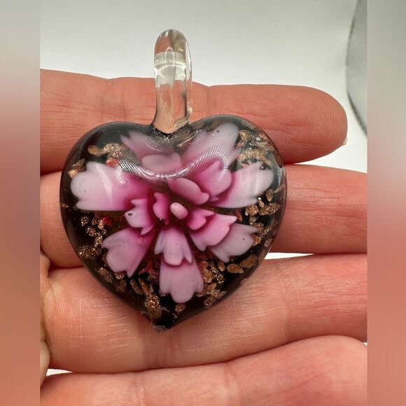 Handmade Lampwork Glass flower heart pendant! - Picture 8 of 11